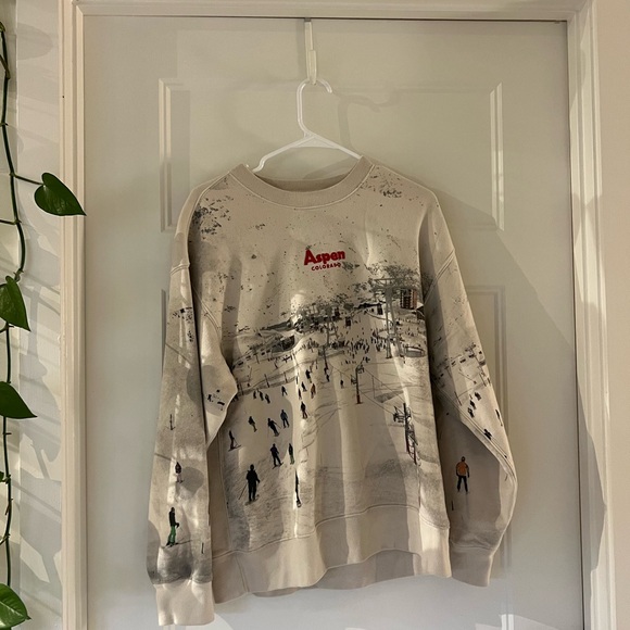 NWOT Abercrombie & Fitch Cream Graphic Sweatshirt - Picture 2 of 3